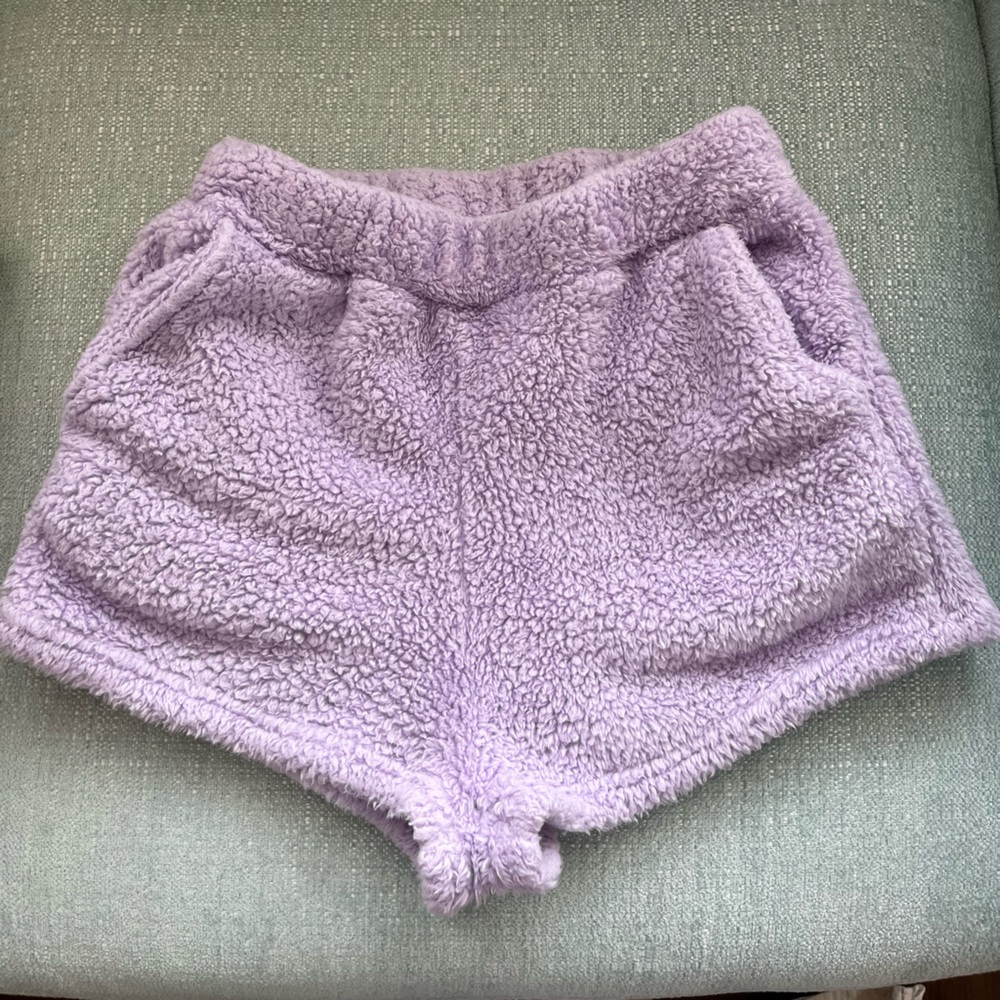 fuzzy shorts 💜